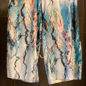 Goucho flare tie-dye pants.